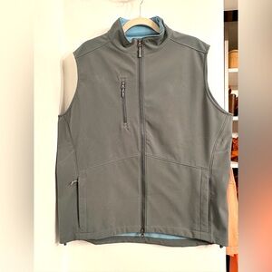 Peter Millar Crown Sport performance / golf vest - Never worn